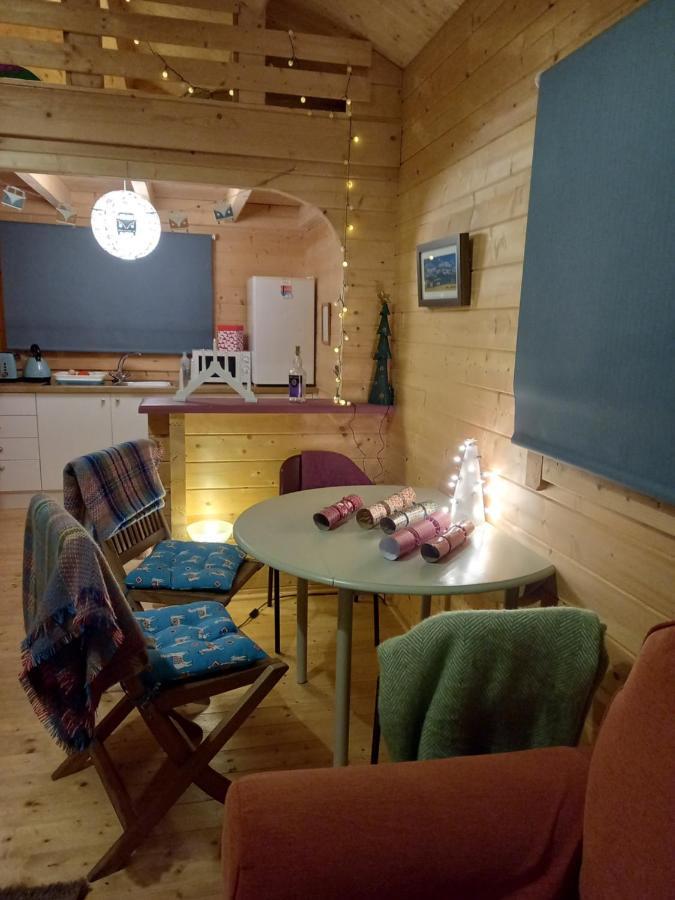 Springbank Cabin Insch Екстер'єр фото